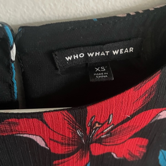 Who What Wear Multicolor Floral Blouse - Picture 3 of 4